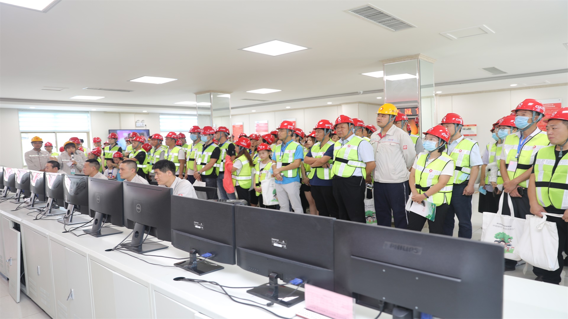 j9����վ�����й����ٷ���վ